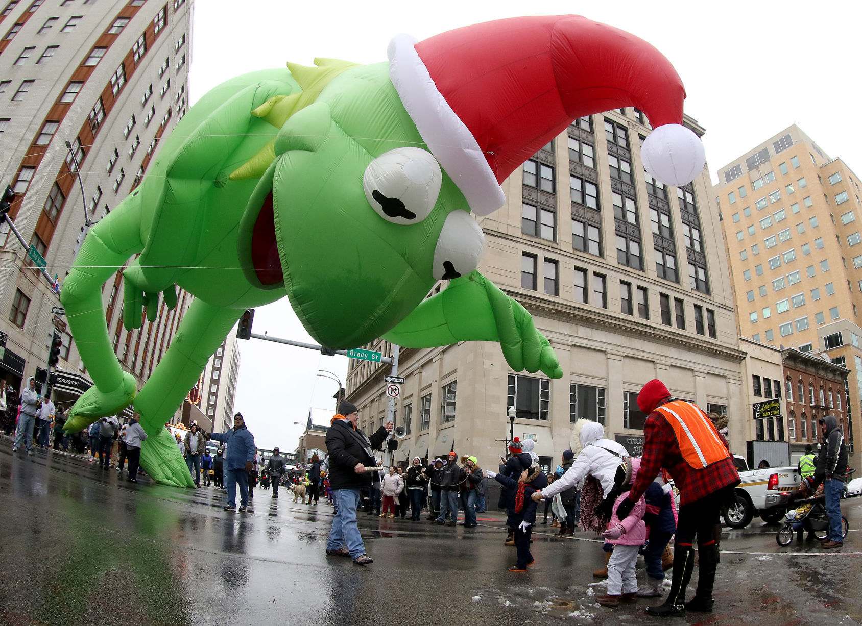 111718-qct-qca-parade-041